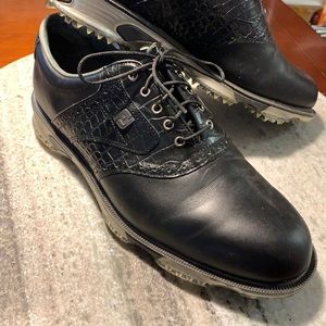 FootJoy DryJoys Tour shoes
